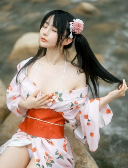 色戒免费在线看_琪琪电影国产在线观看